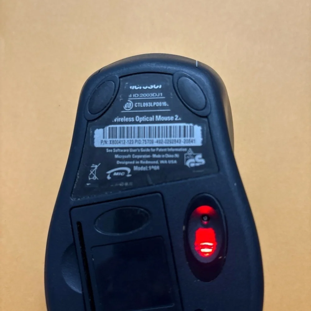 Microsoft Wireless Optical Mouse 2.0 Model 1008 Silver - No Receiver TESTED